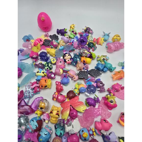 Large Assorted Lot Of Hatchimals - Picture 5 of 6